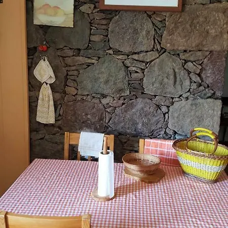 Casa De Piedra A 2 Km De La Playa 乡村民宿 *
